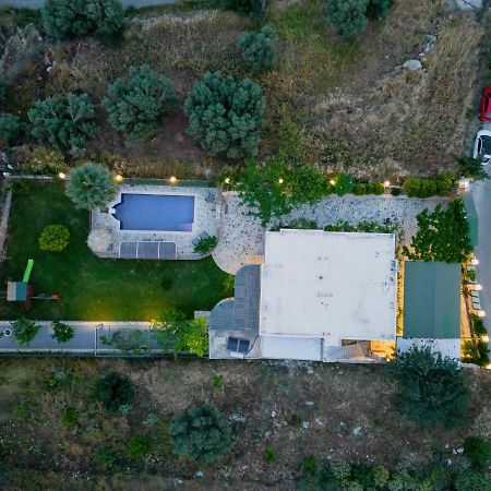 Dafni Villa A Place To Visit Orne Exterior foto
